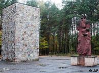 Μνημείο για τα 250.000 θύματα στο στρατέπδο συγκέντρωσης Σόμπιμπορ